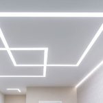 Световые линии на натяжных потолках